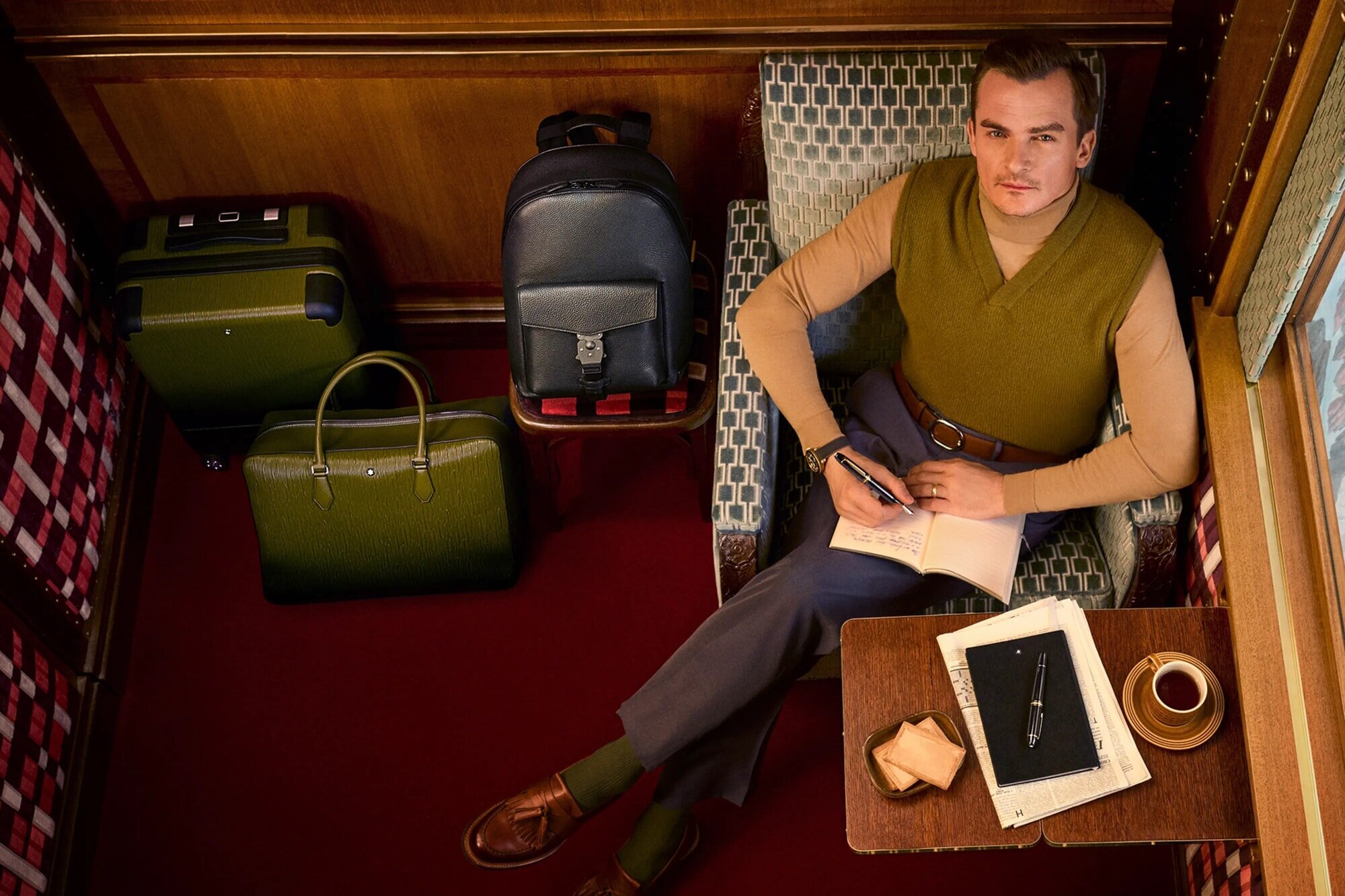 ΕΤΟΙΜΟΙ ΓΙΑ ΕΠΑΓΓΕΛΜΑΤΙΚΟ ΤΑΞΙΔΙ