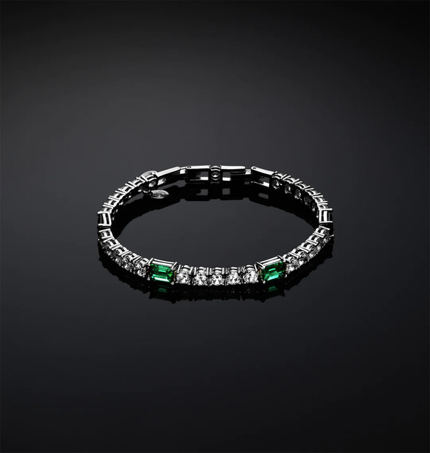 CHIARA FERRAGNI EMERALD BRACELET