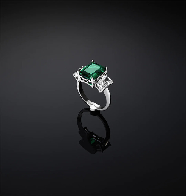 CHIARA FERRAGNI EMERALD TRILOGY RING