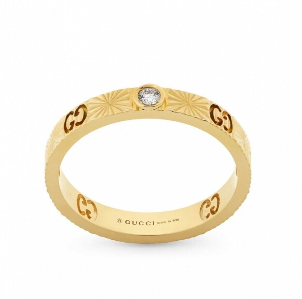 GUCCI Icon ring in 18kt yellow gold and diamond